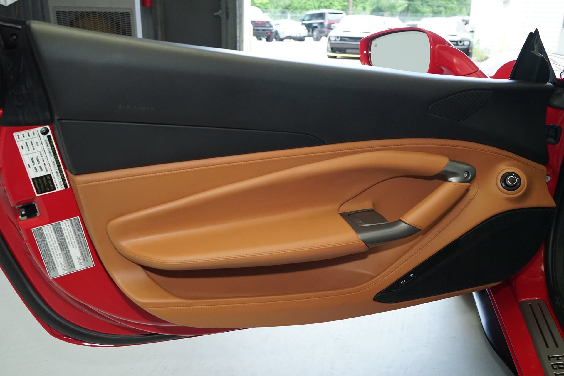 Used 2021 Ferrari F8 Tributo RWD image 18