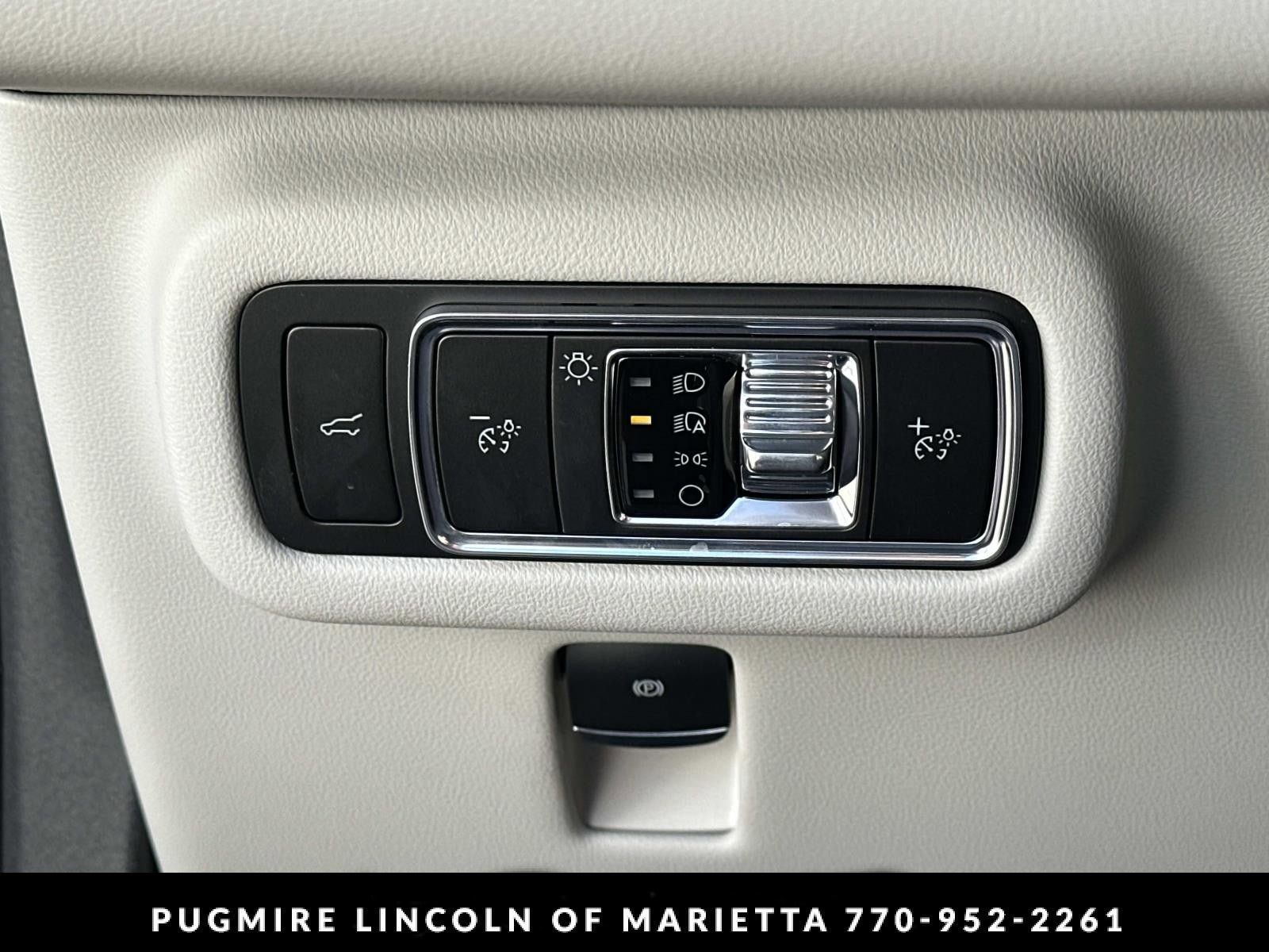 New 2026 Lincoln Nautilus Premier AWD/4WD image 33