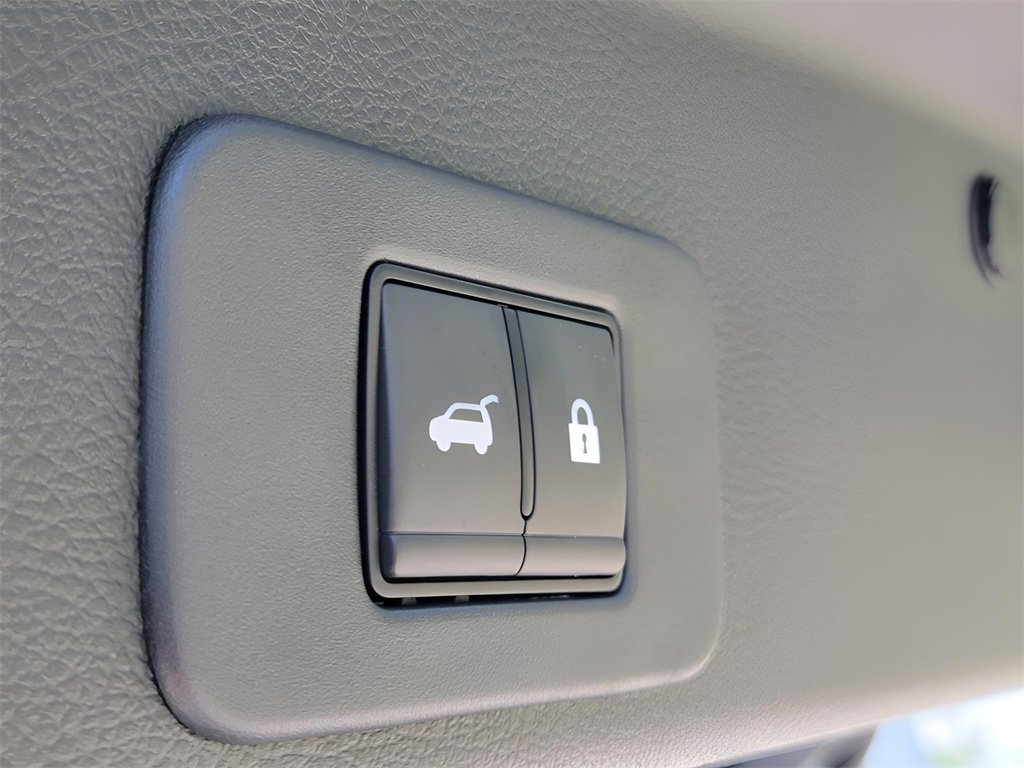 New 2025 Nissan Murano SL w/ Cargo Package image 16