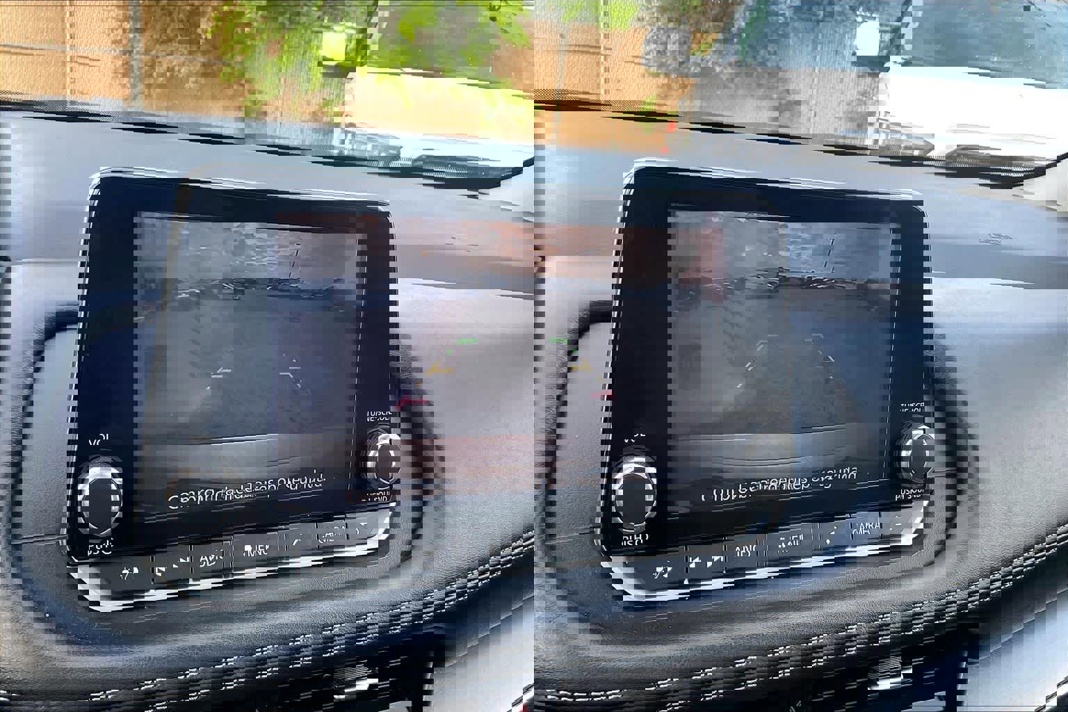 Used 2025 Nissan Rogue SV image 26