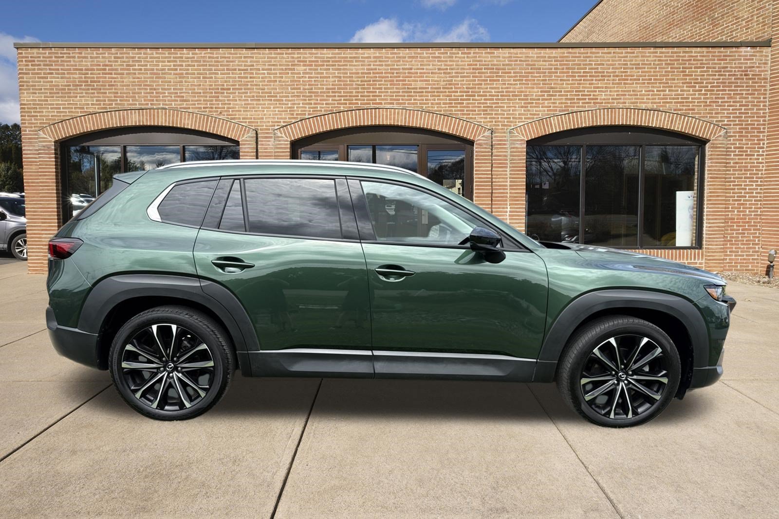 Used 2025 MAZDA CX-50 AWD 2.5 Turbo w/ Weather Package image 2