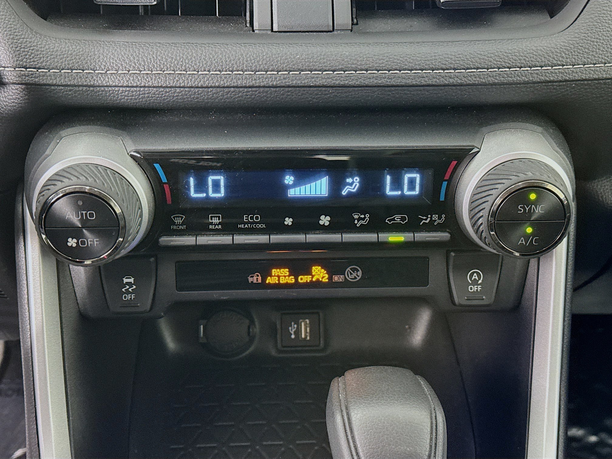 Certified 2025 Toyota RAV4 XLE AWD/4WD image 15