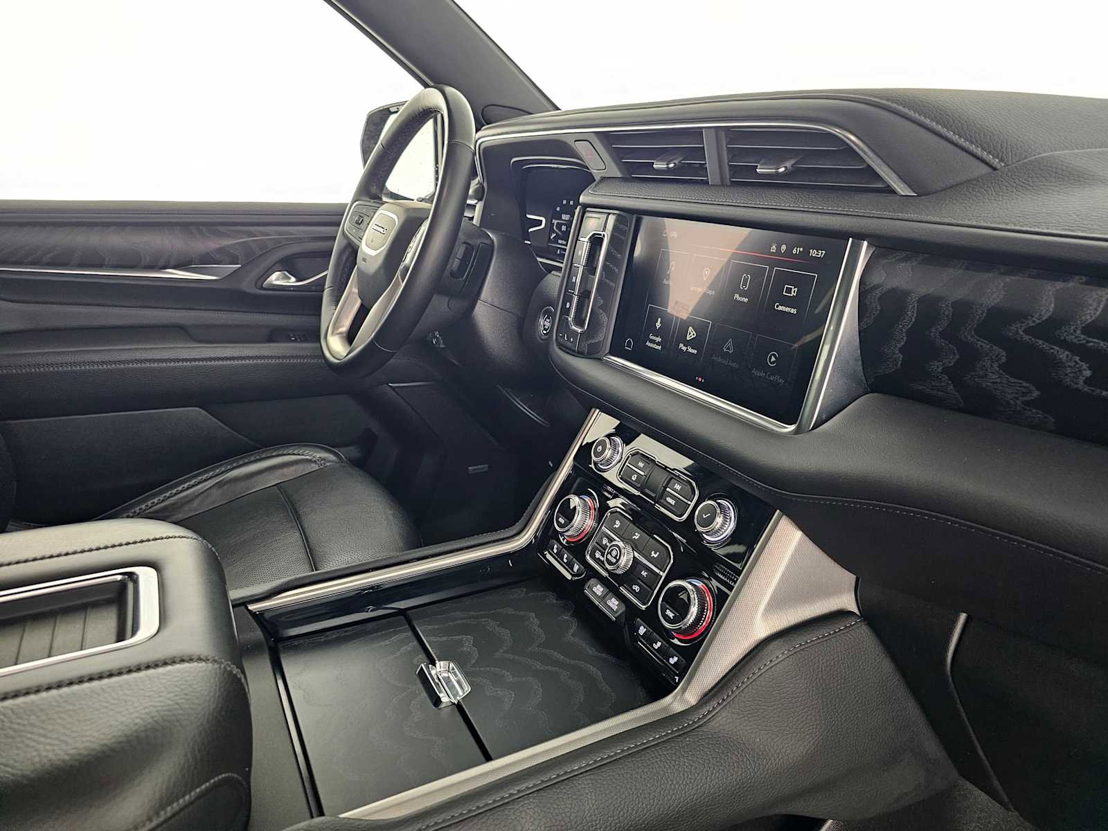 Used 2023 GMC Yukon Denali image 10