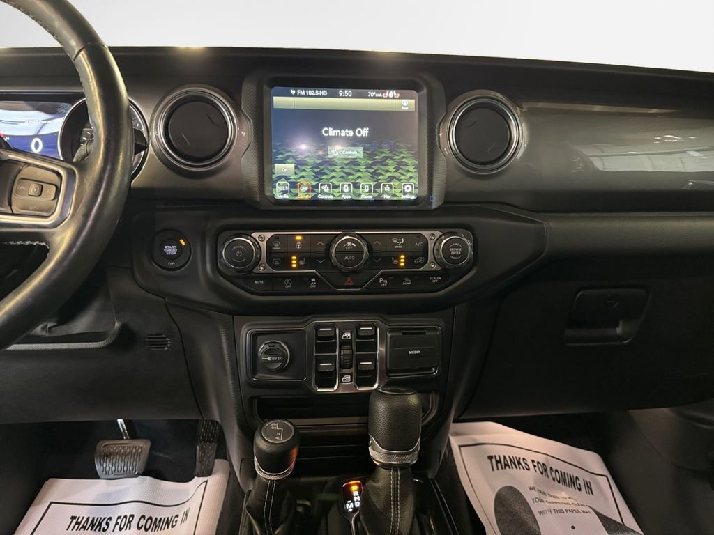 Used 2021 Jeep Wrangler Unlimited Sahara AWD/4WD image 22