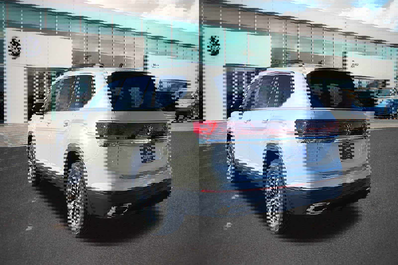 New 2026 Volkswagen Atlas SE image 7