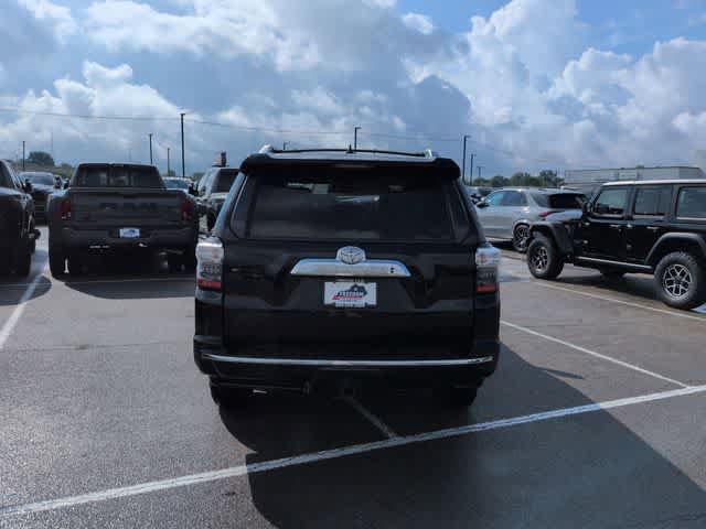Used 2015 Toyota 4Runner Limited AWD/4WD image 7