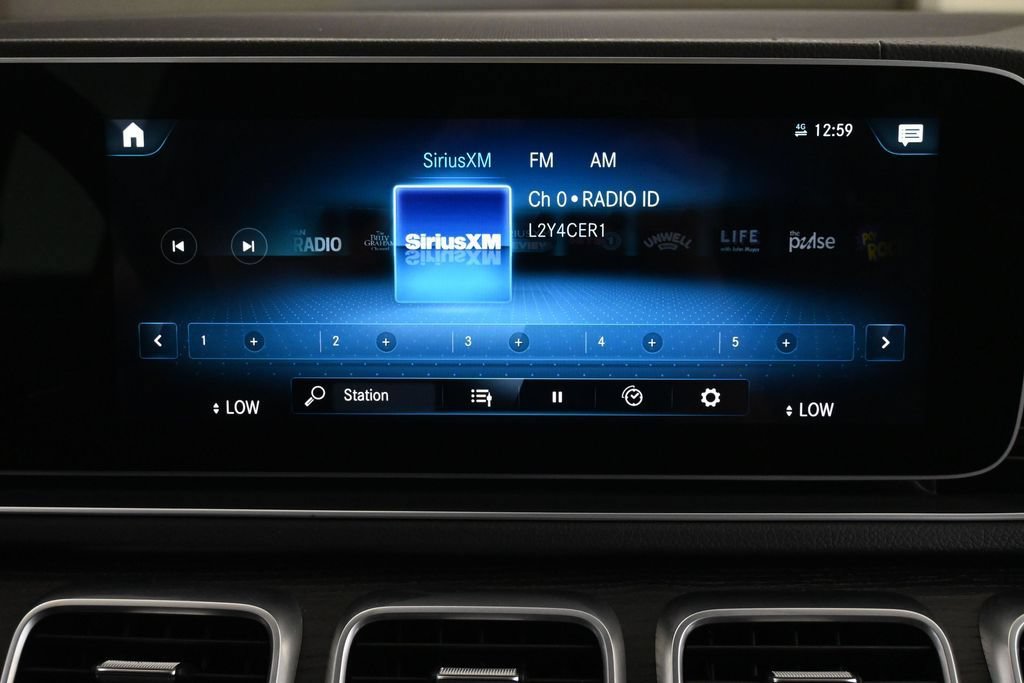 Used 2023 Mercedes-Benz GLS 580 4MATIC image 35