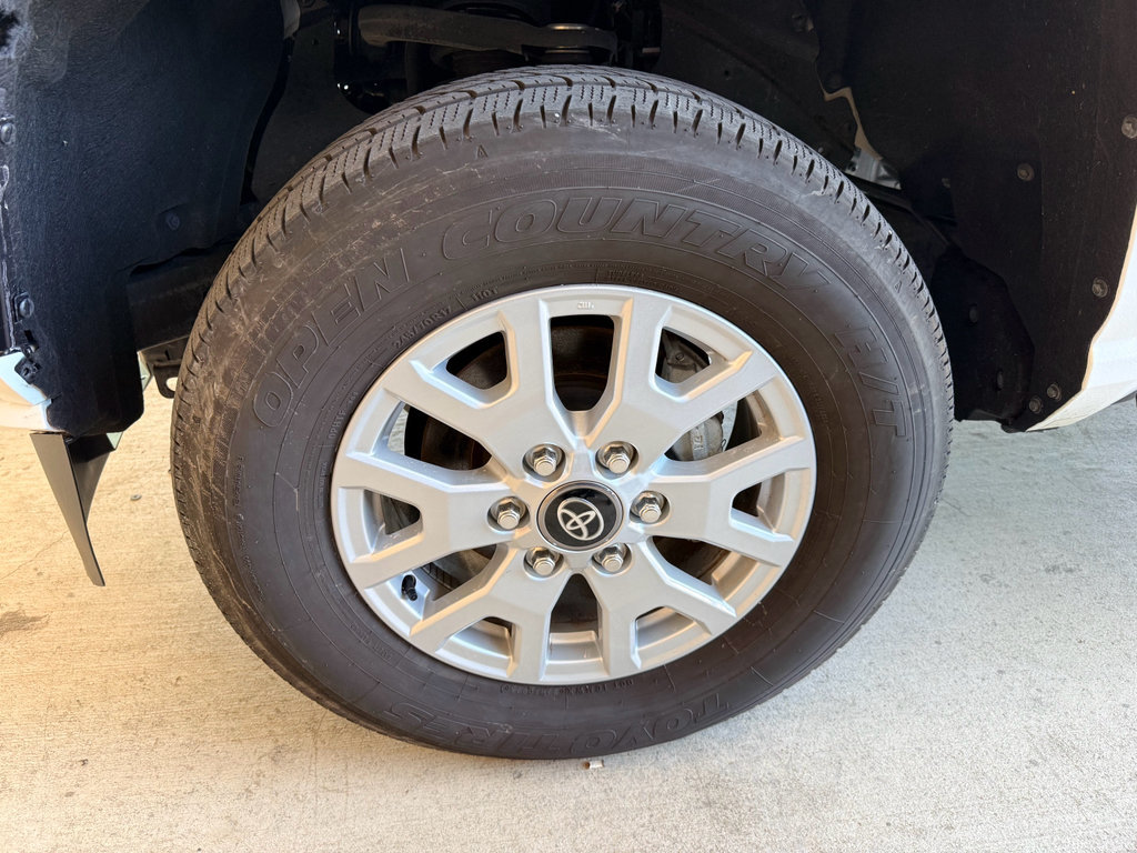 Used 2025 Toyota Tacoma SR5 RWD image 27