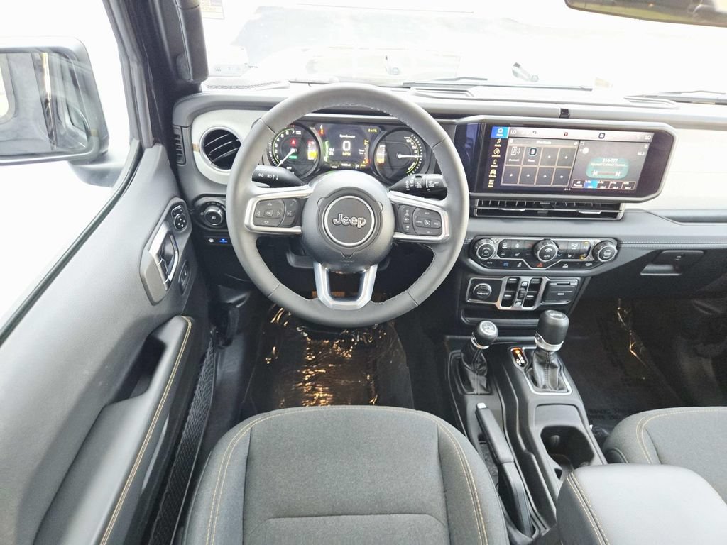 Certified 2025 Jeep Wrangler Unlimited Sahara AWD/4WD image 10