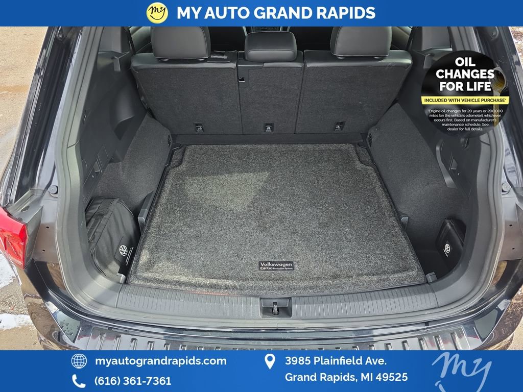 Used 2022 Volkswagen Tiguan SEL R-Line image 30