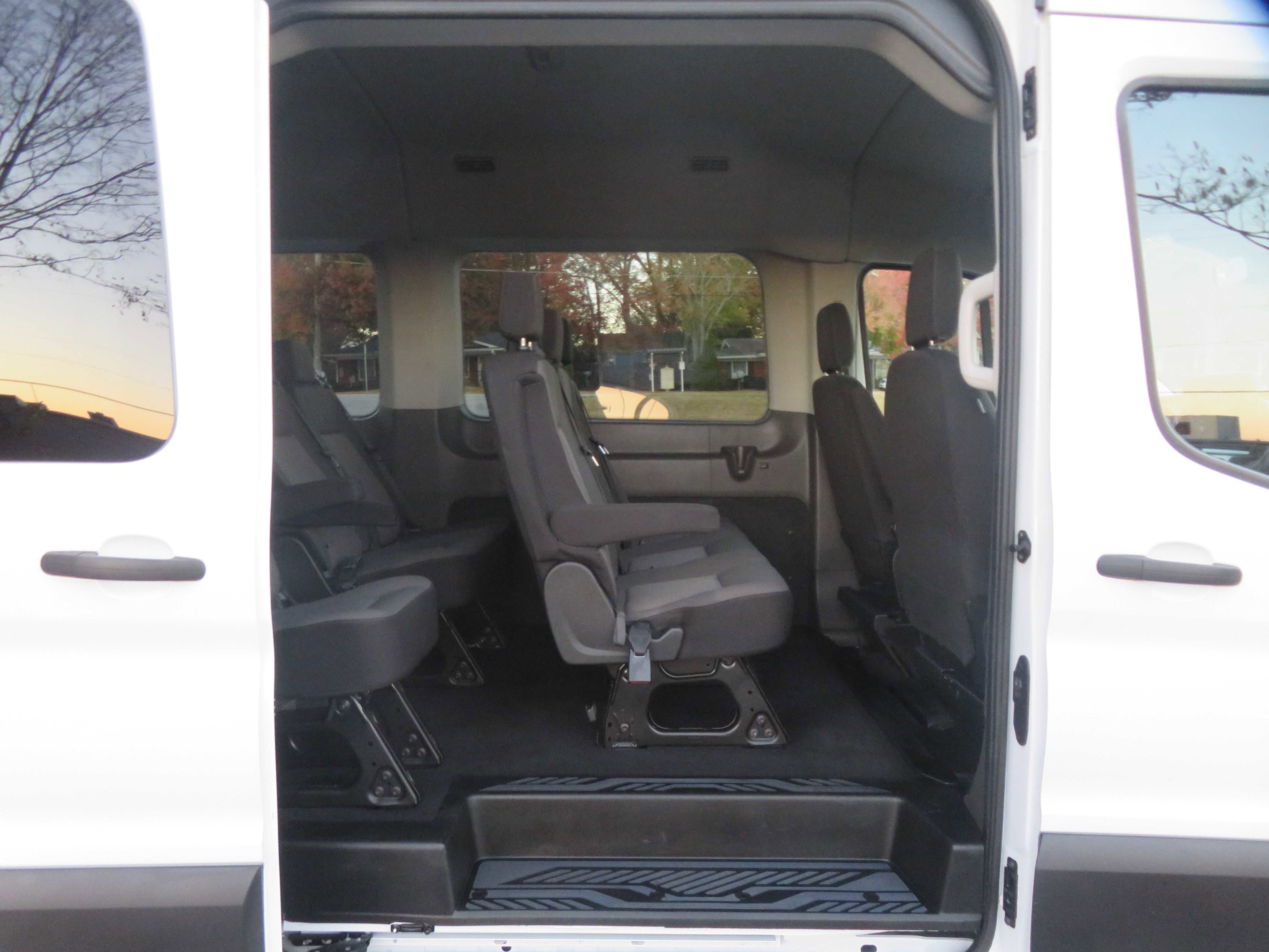 Used 2024 Ford Transit 350 XLT image 22