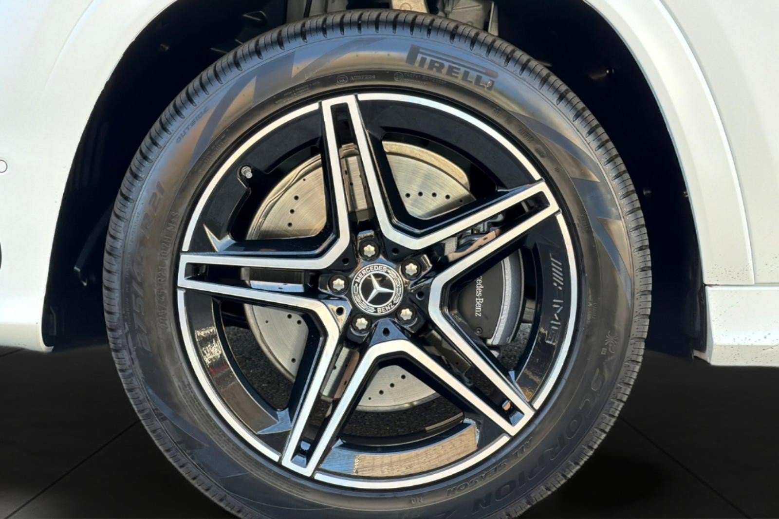 New 2026 Mercedes-Benz GLS 450 4MATIC image 27