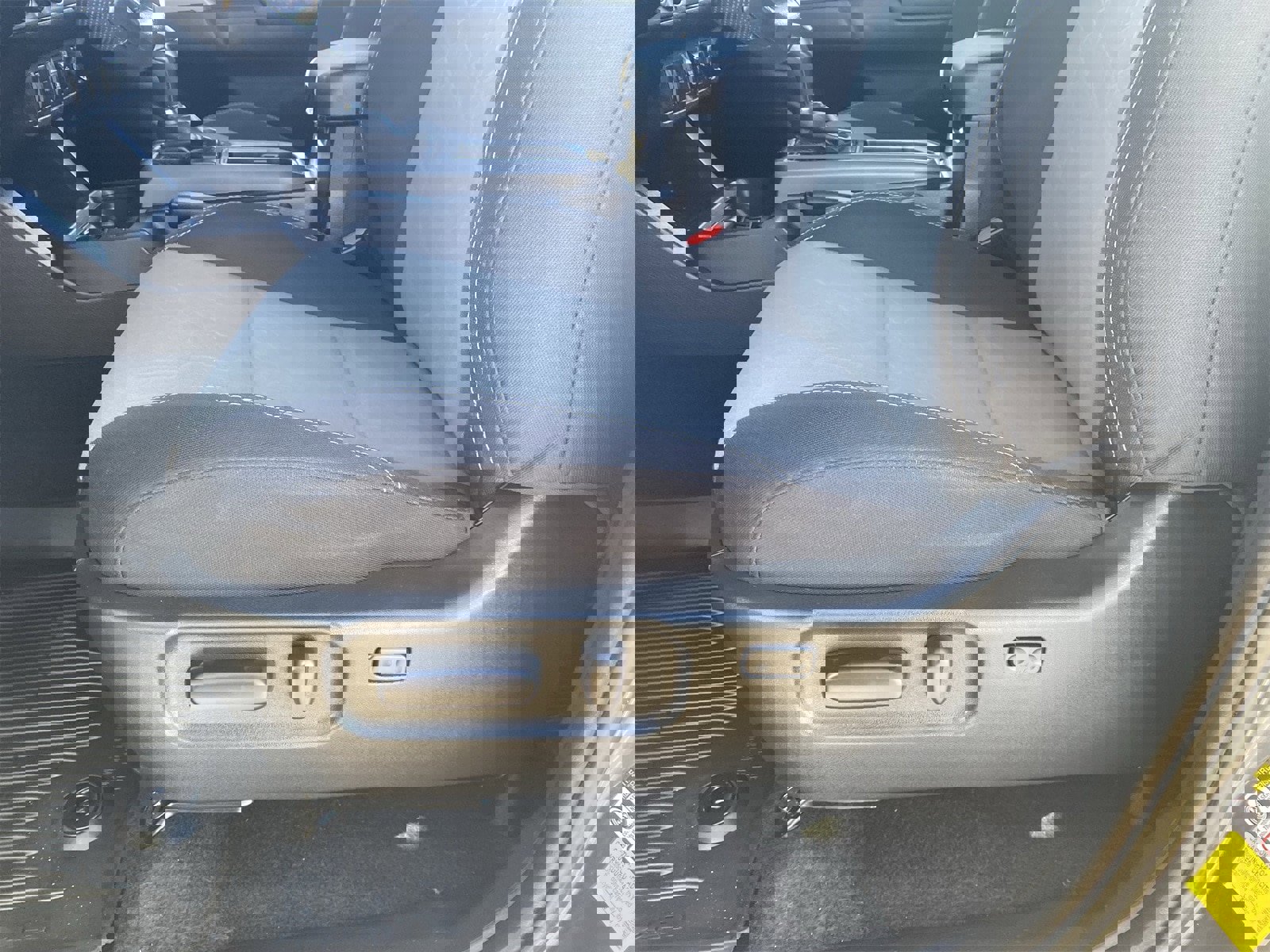 Used 2022 Toyota Tacoma TRD Off-Road image 22