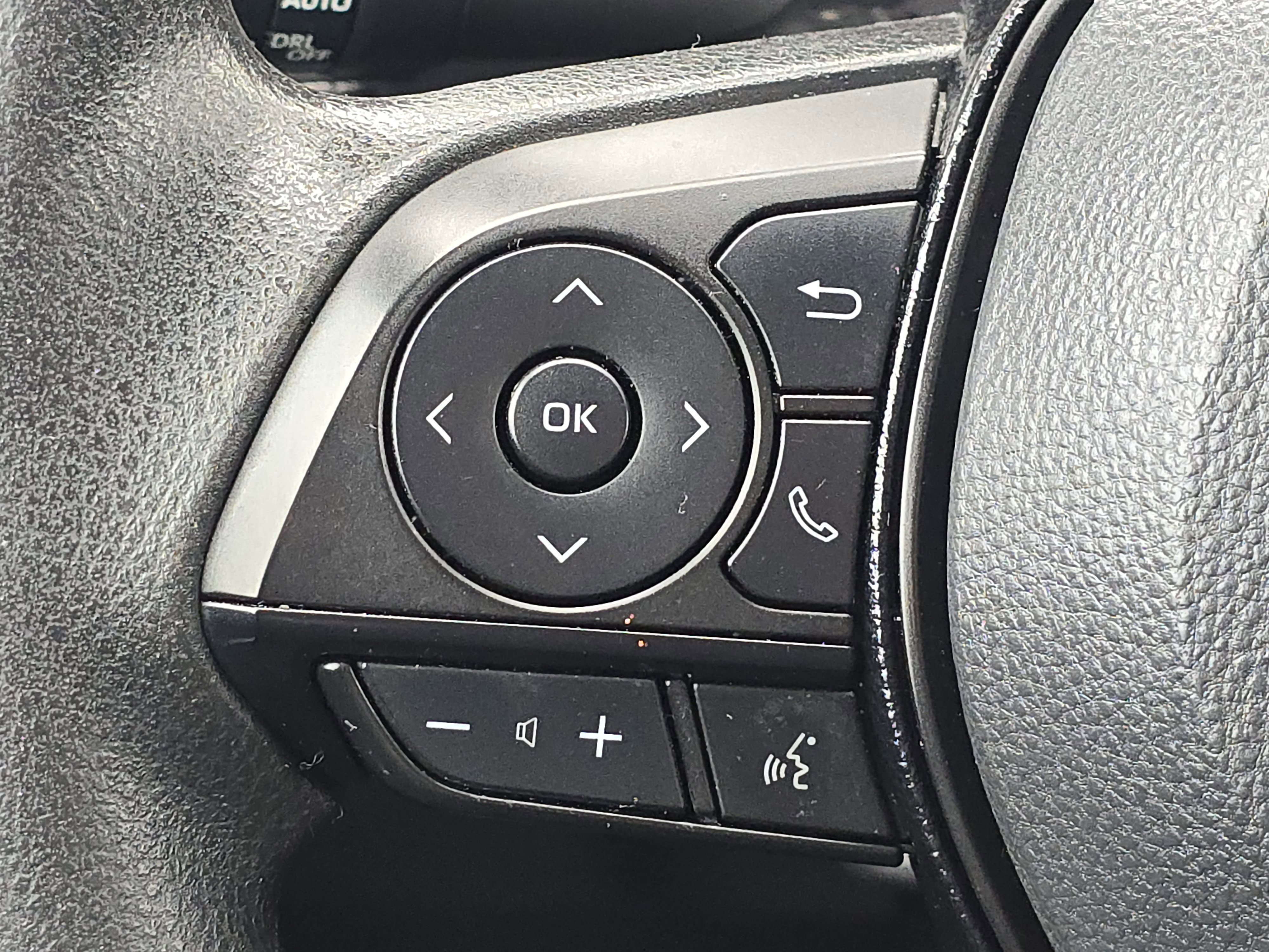 Used 2021 Toyota RAV4 XLE image 26