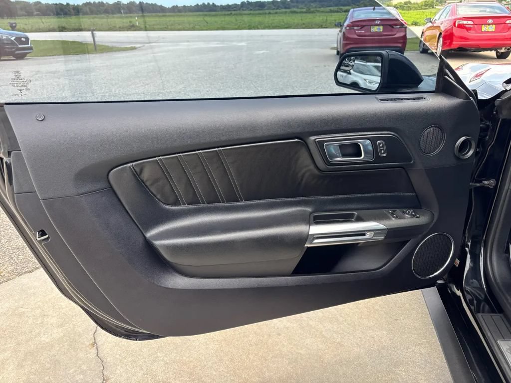 Used 2019 Ford Mustang GT Premium w/ GT Performance Package RWD image 19