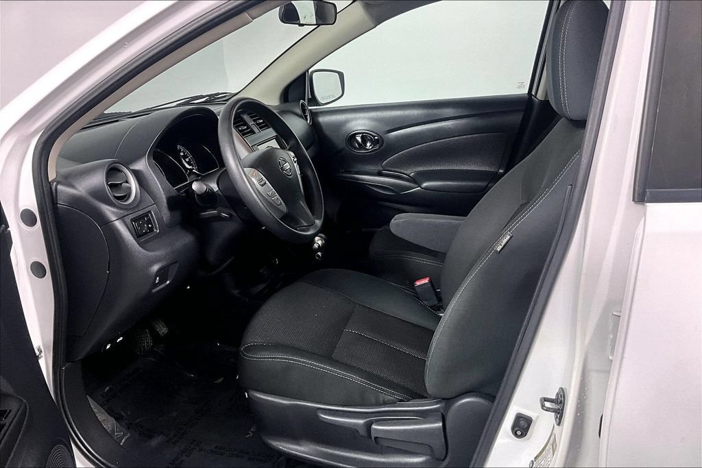 Used 2019 Nissan Versa SV FWD image 13