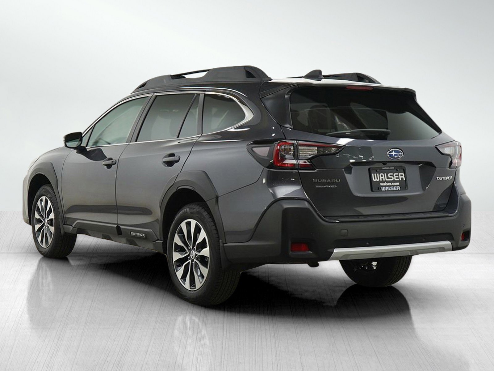 Used 2025 Subaru Outback Limited AWD/4WD image 3