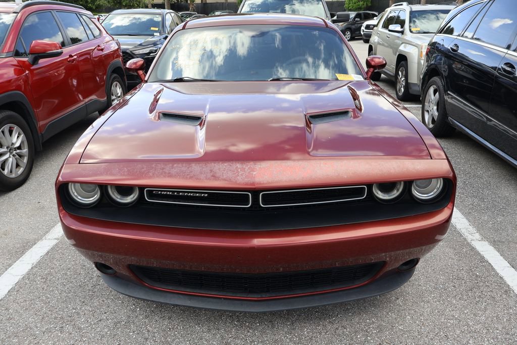 Used 2017 Dodge Challenger SXT RWD image 5