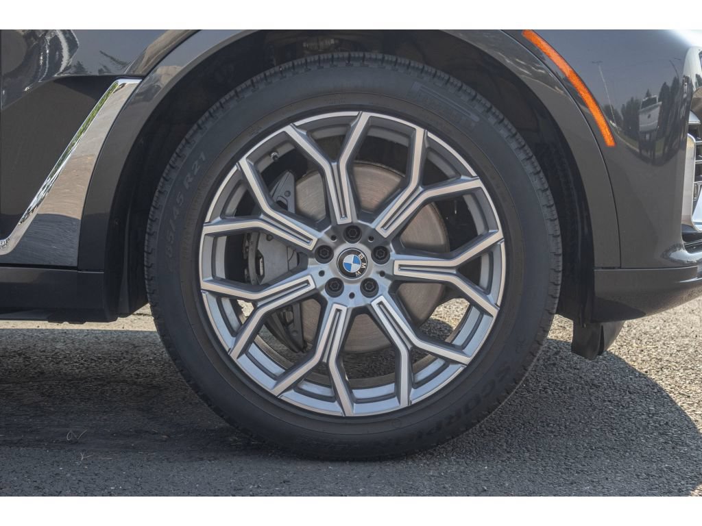 Used 2020 BMW X7 xDrive40i w/ Premium Package AWD/4WD image 9
