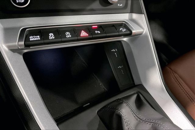 Certified 2023 Audi Q3 2.0T Premium w/ Convenience Package image 33