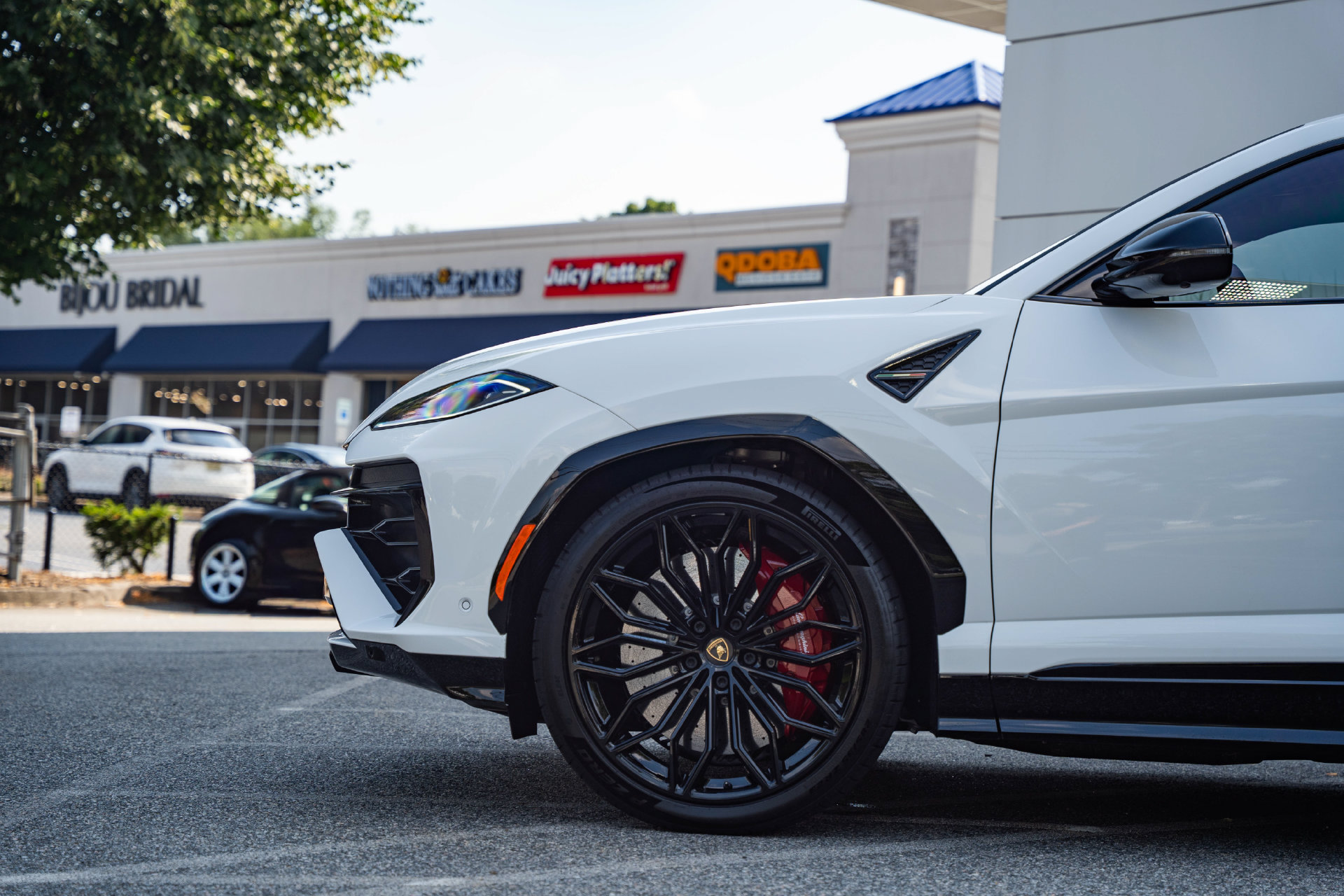 Used 2025 Lamborghini Urus Performante AWD/4WD image 9