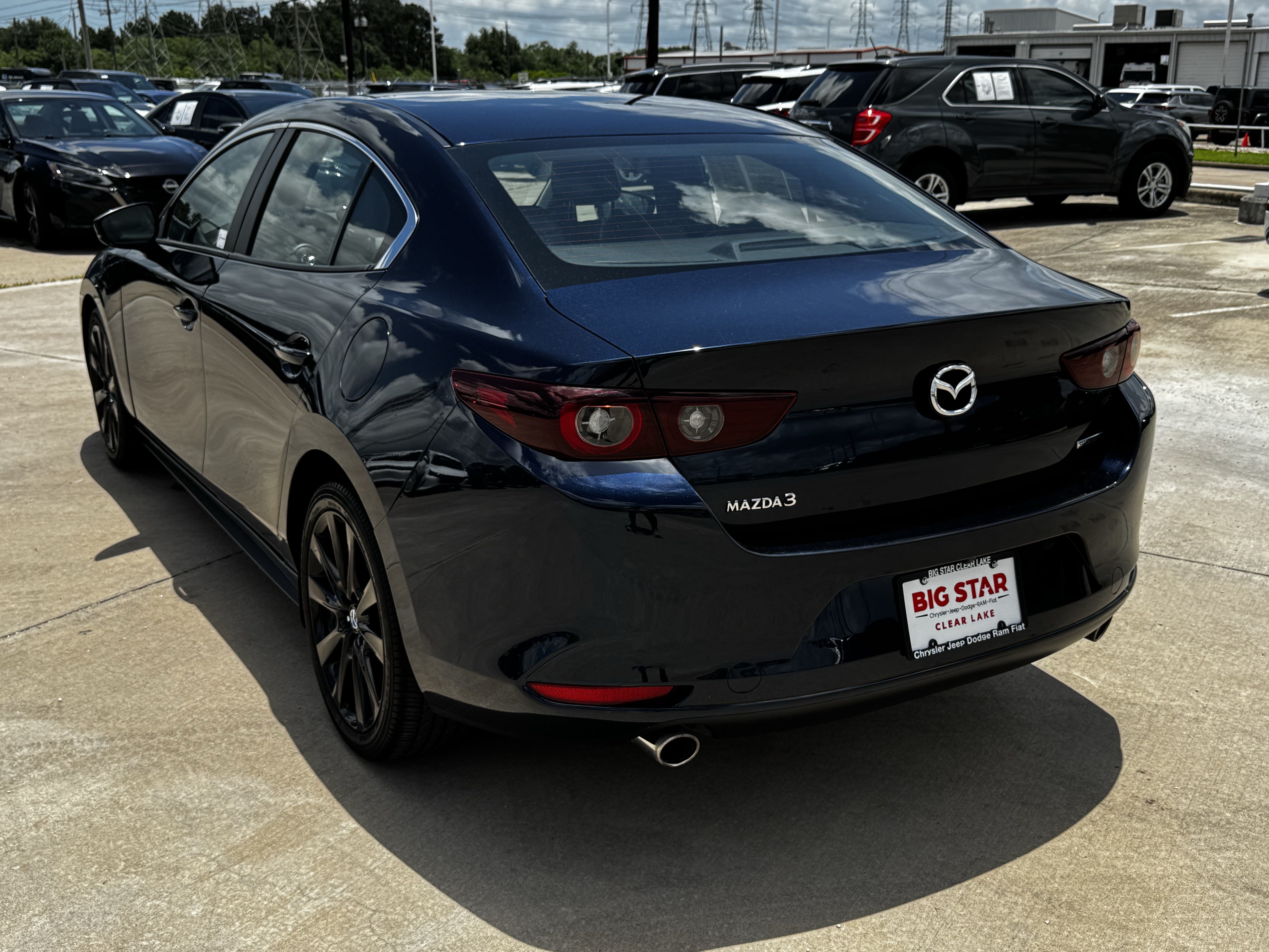 Used 2024 MAZDA MAZDA3 s FWD image 8