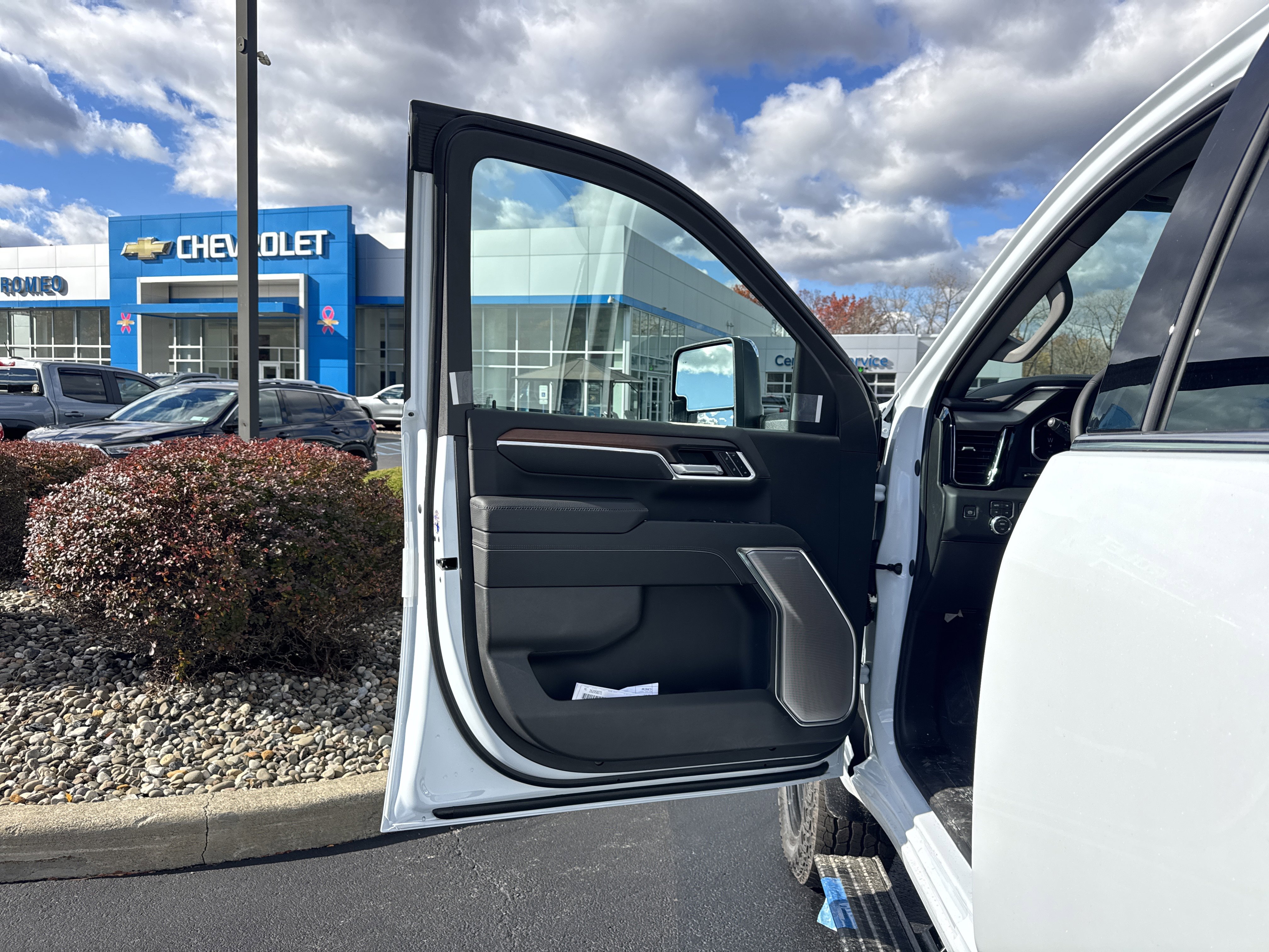 New 2026 GMC Sierra 2500 Denali w/ Technology Package image 11