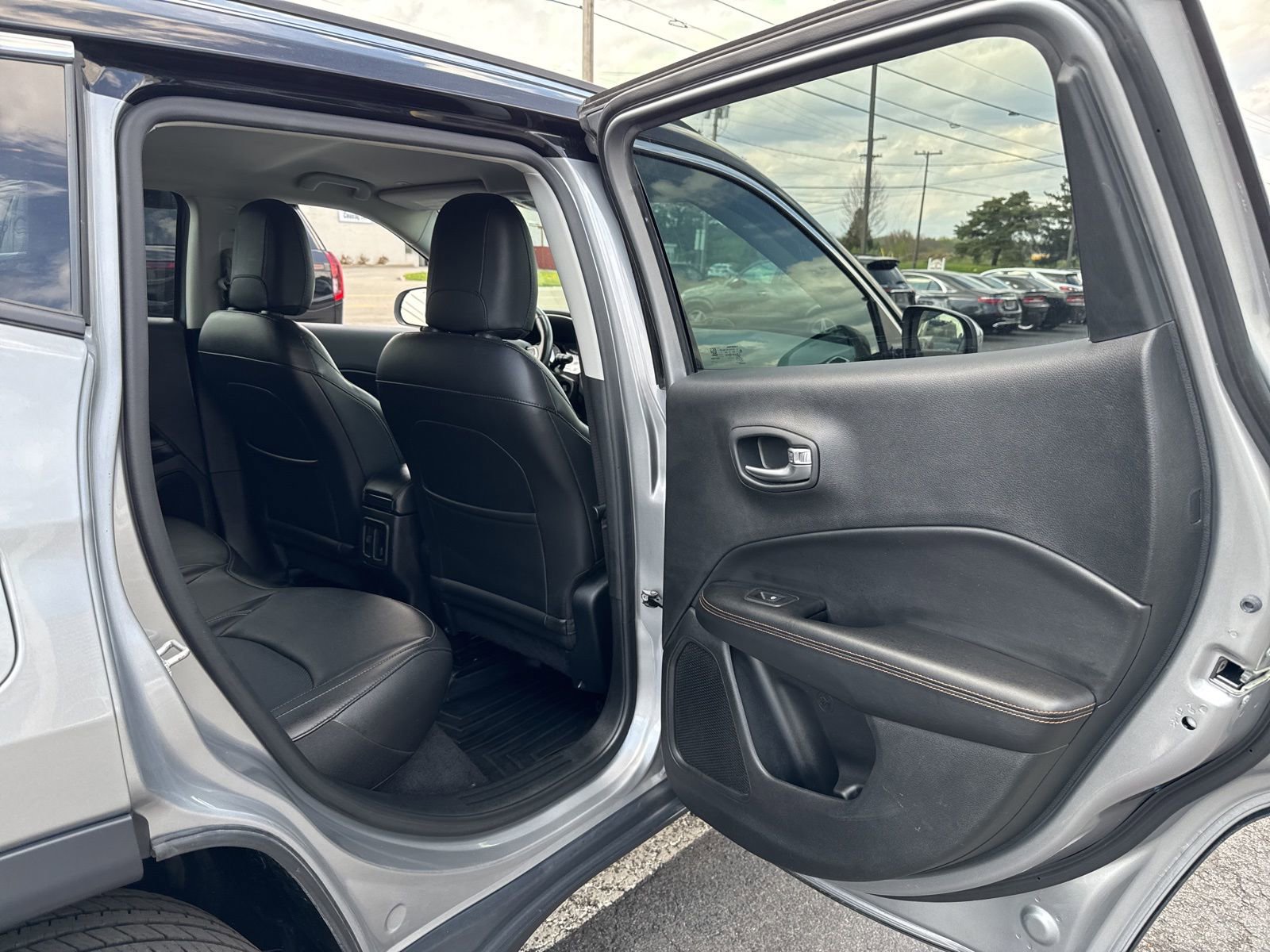 Used 2019 Jeep Compass Limited AWD/4WD image 41