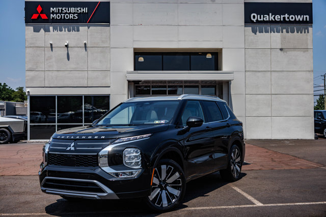 New 2025 Mitsubishi Outlander AWD image 1