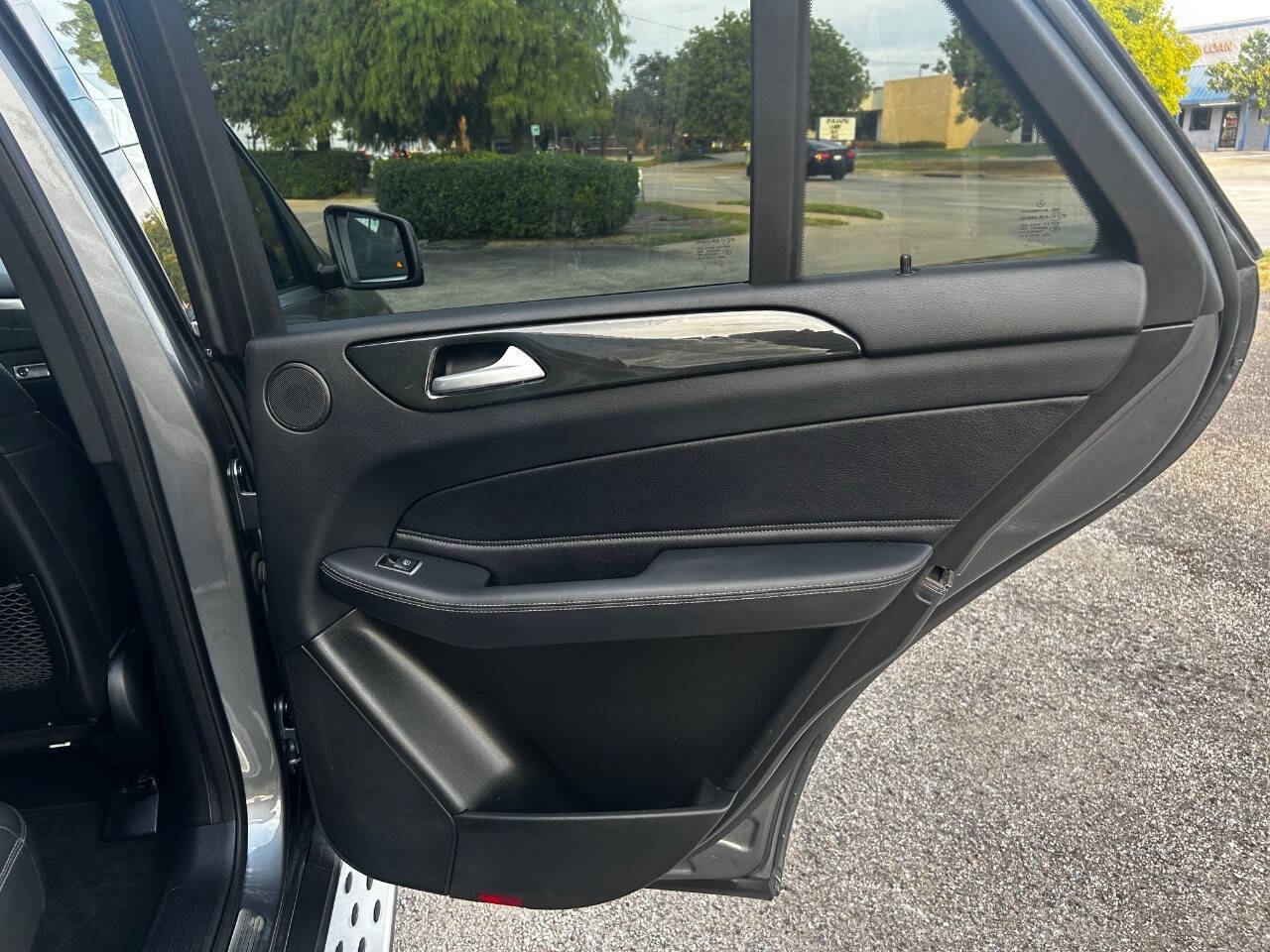 Used 2017 Mercedes-Benz GLE 350 w/ Premium 1 Package image 13