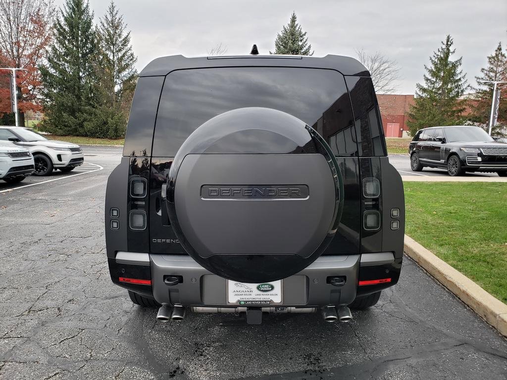 New 2026 Land Rover Defender 130 V8 image 6