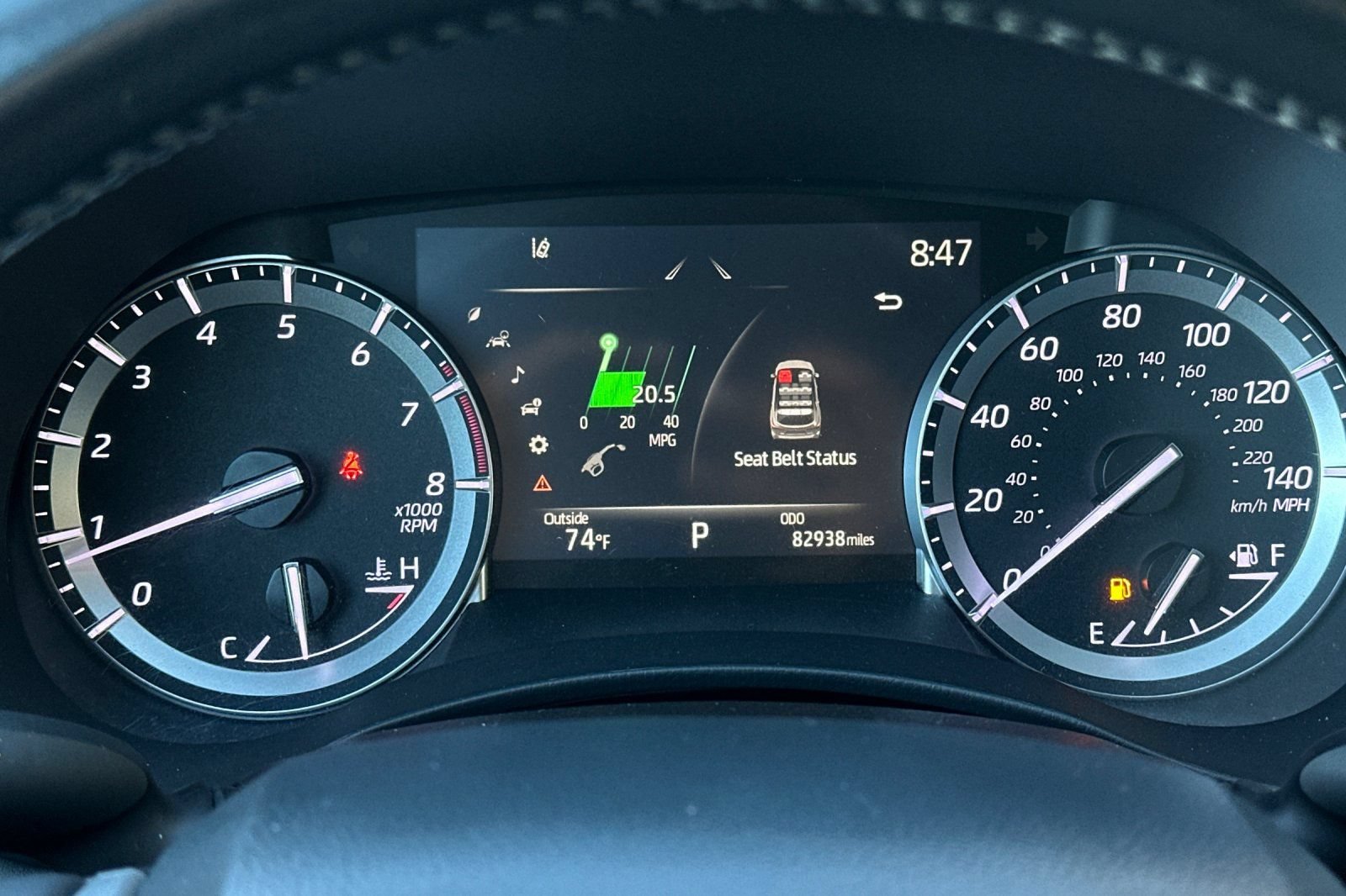 Used 2022 Toyota Highlander XLE FWD image 25