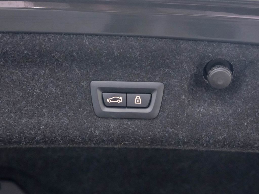 Used 2023 BMW M4 xDrive Competition image 36