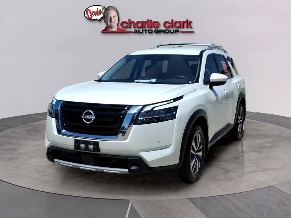 Certified 2024 Nissan Pathfinder SL