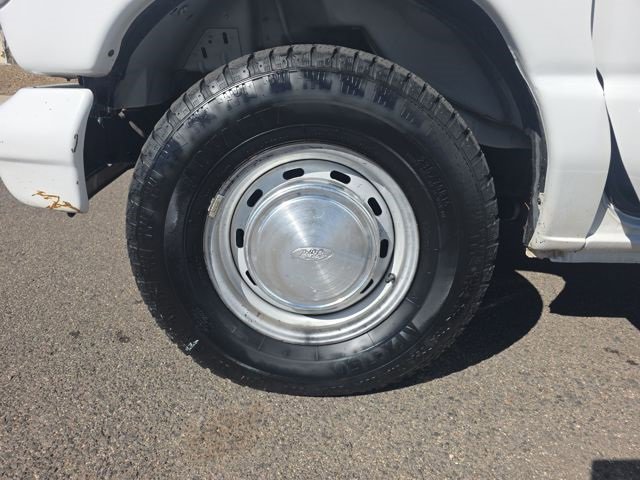 Used 1998 Ford E-150 and Econoline 150 image 10