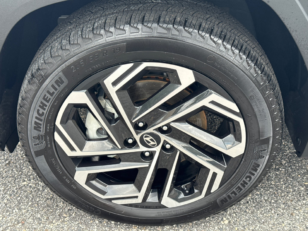 Certified 2026 Hyundai Tucson Limited AWD/4WD image 13