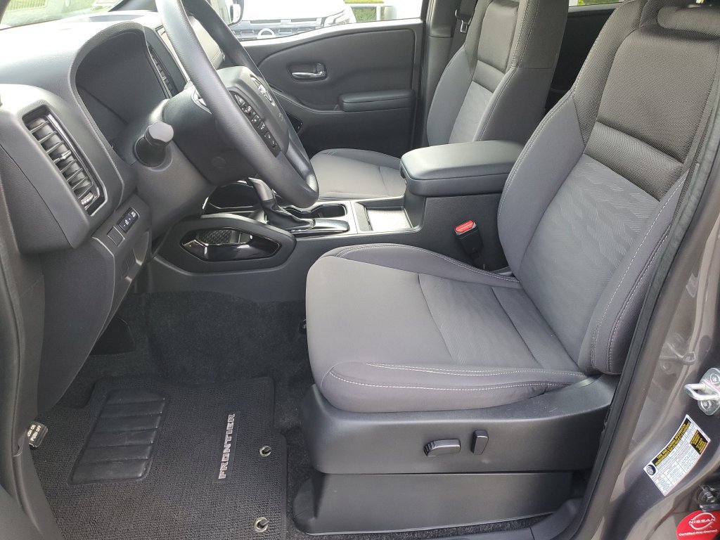 Certified 2023 Nissan Frontier SV w/ Midnight Edition Package AWD/4WD image 20