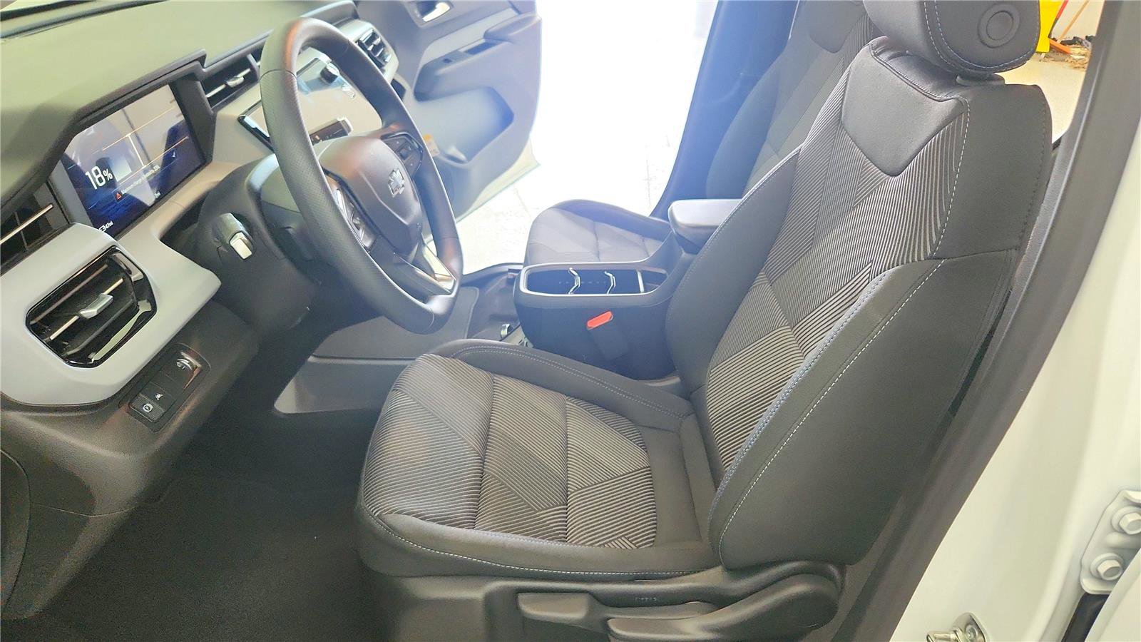 New 2027 Chevrolet Bolt LT FWD image 22