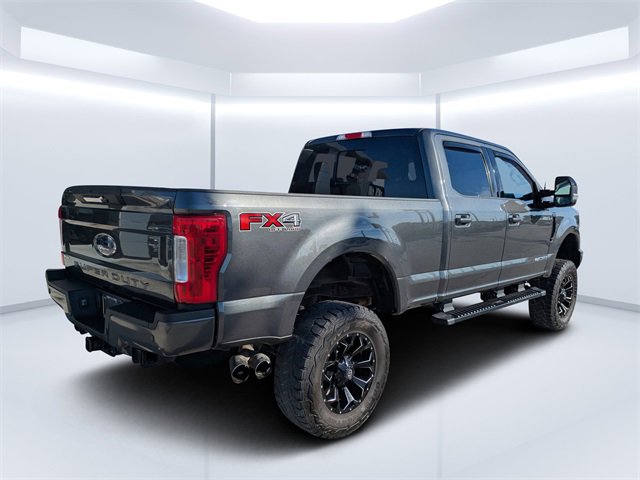Used 2019 Ford F350 Lariat image 3