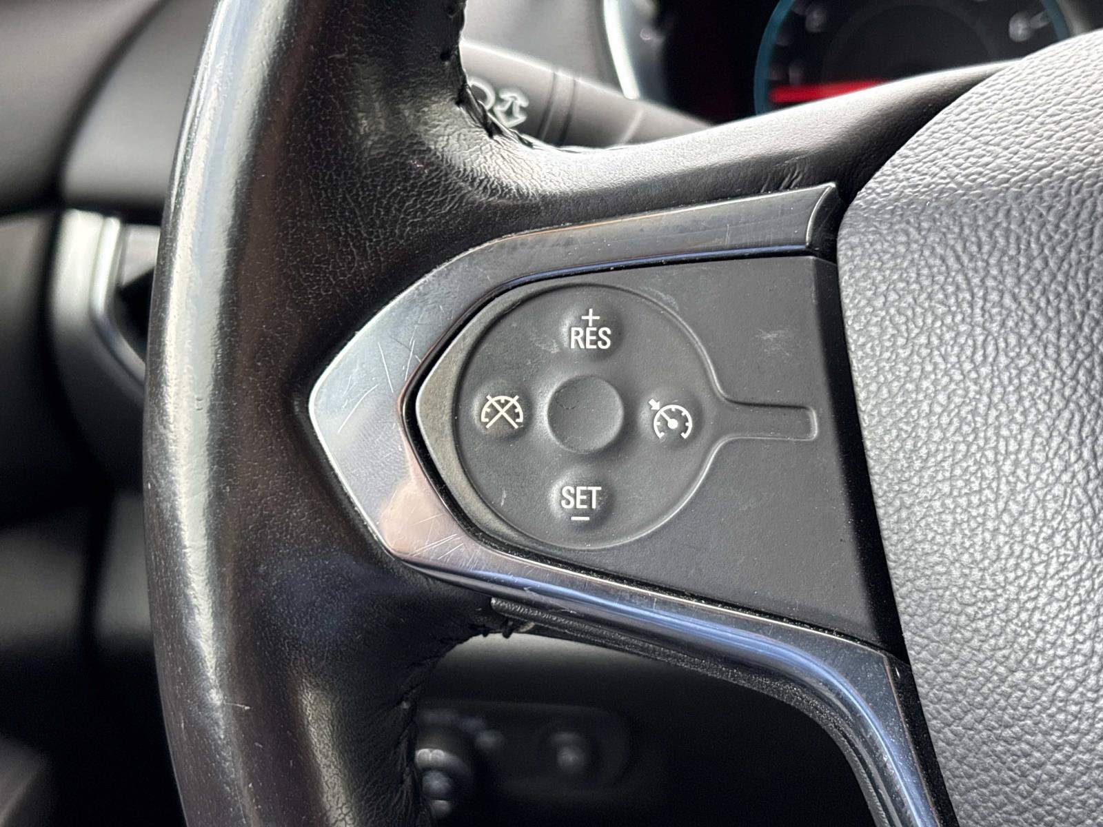 Used 2019 Chevrolet Traverse LT w/ LPO, Blackout Package AWD/4WD image 17