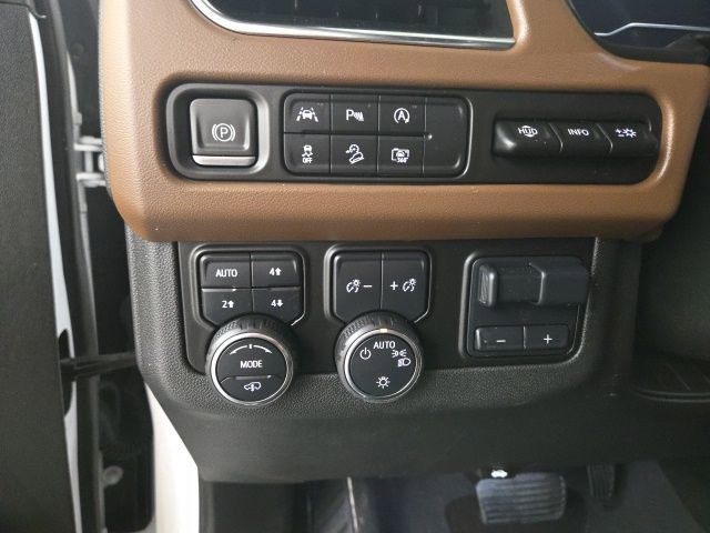 Used 2024 Chevrolet Tahoe High Country image 9