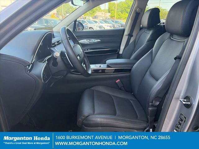 Used 2025 Genesis GV70 2.5T AWD/4WD image 14