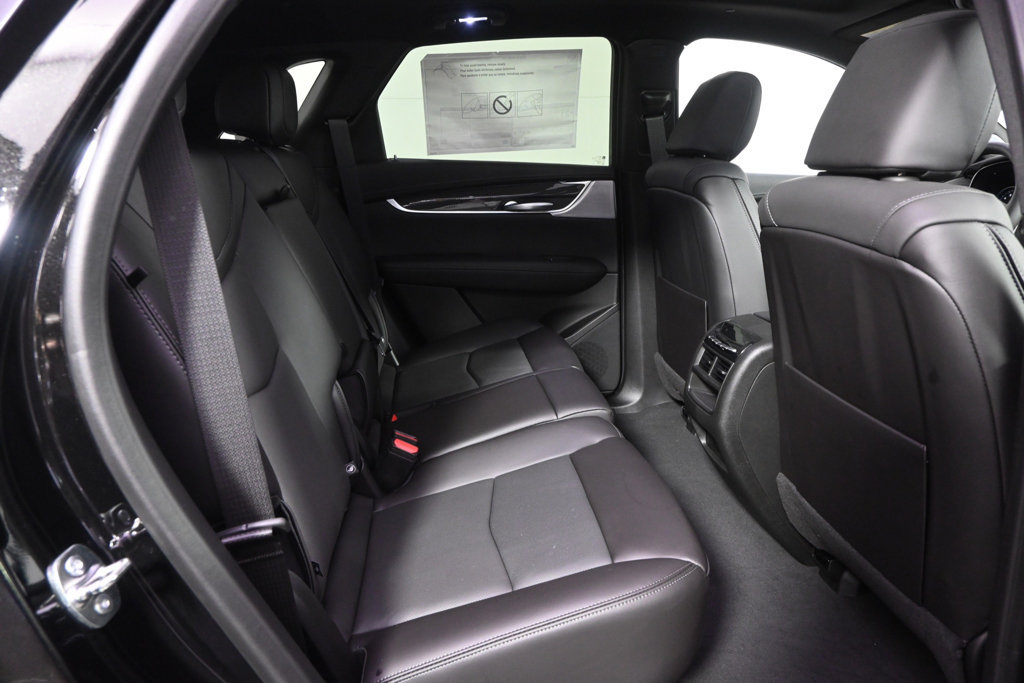 New 2026 Cadillac XT5 Sportv w/ LPO, Onyx Lite Package AWD/4WD image 18