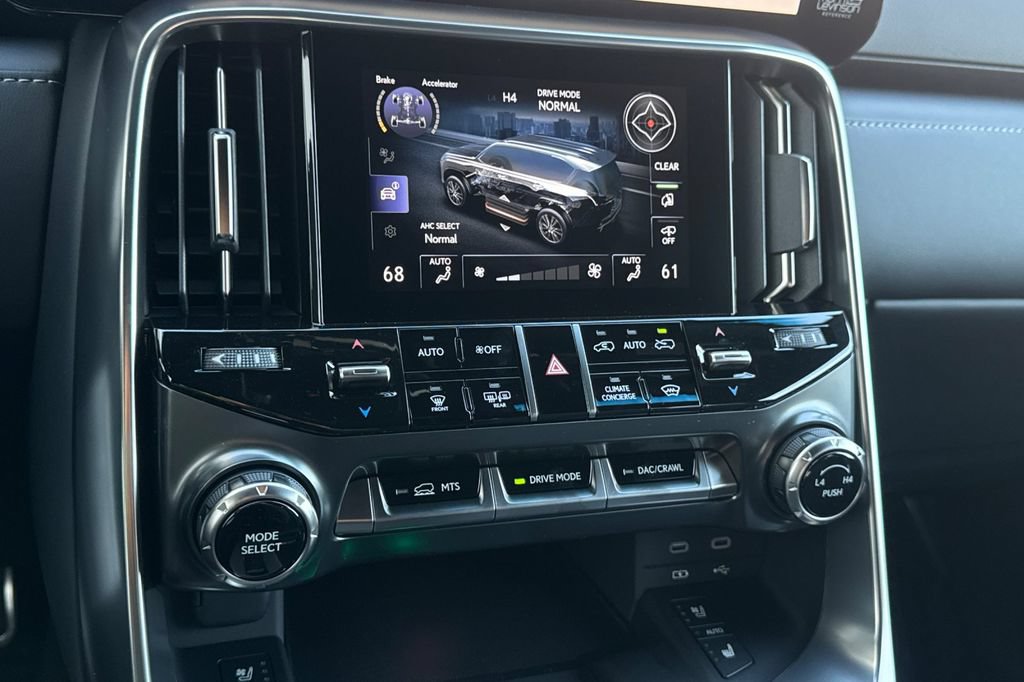 New 2026 Lexus LX 600 F Sport AWD/4WD image 21