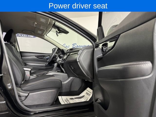 Used 2020 Nissan Rogue Sport SV image 14