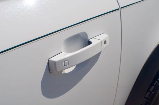 Used 2022 Land Rover Defender 90 S image 11