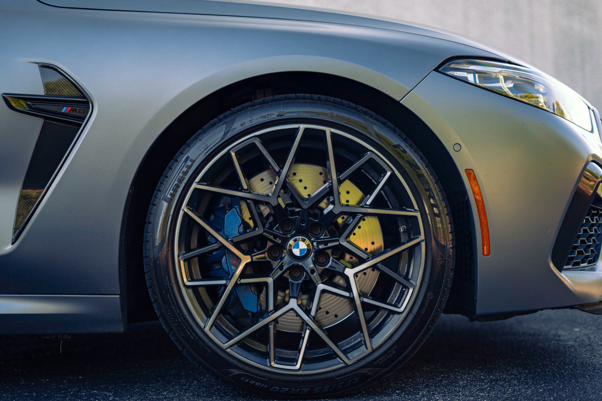 Used 2022 BMW M8 Competition w/ M Carbon Exterior Package AWD/4WD image 3
