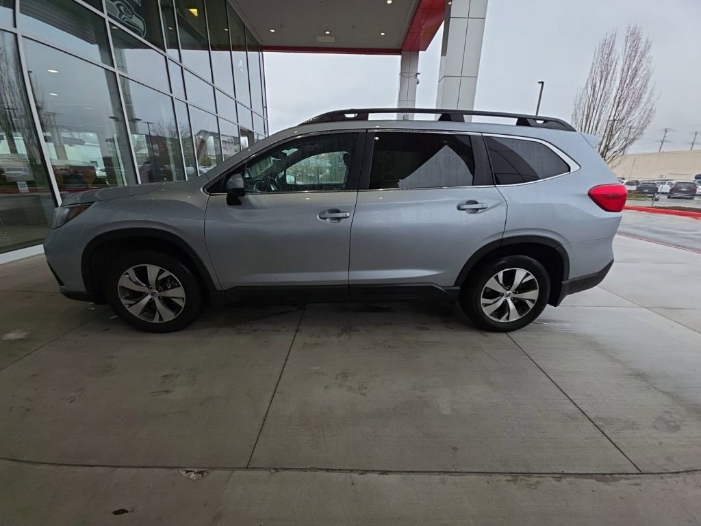 Used 2020 Subaru Ascent Premium w/ Convenience Package AWD/4WD image 3