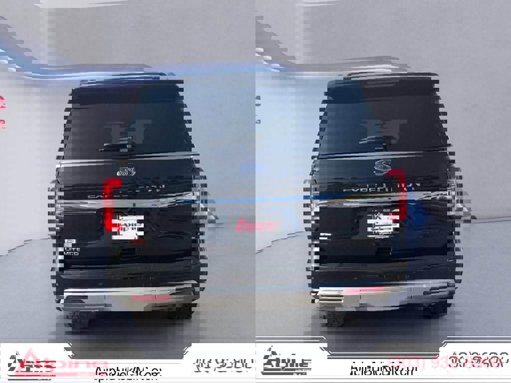 Used 2024 Ford Expedition Limited image 4