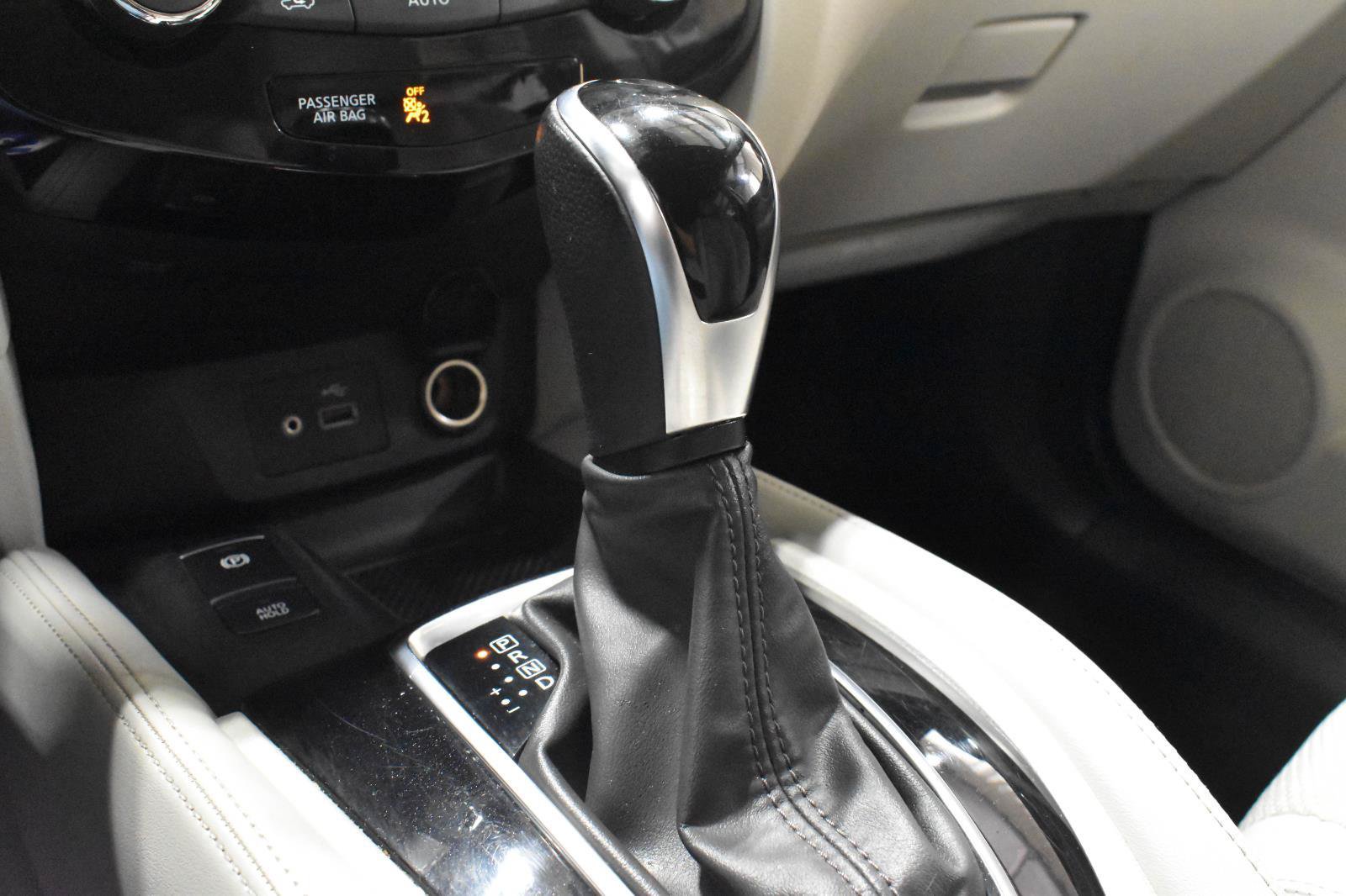 Used 2020 Nissan Rogue Sport SV w/ Technology Package FWD image 18